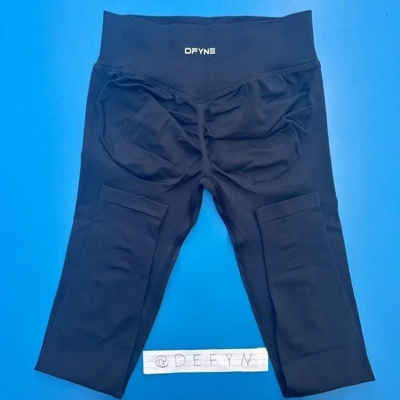 DFyne Leggings✨ Color-Black Size-Small⭐️ - Picture 2 of 5